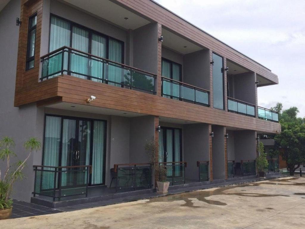 Nutchana Hill Boutique Hotel هات ياي المظهر الخارجي الصورة